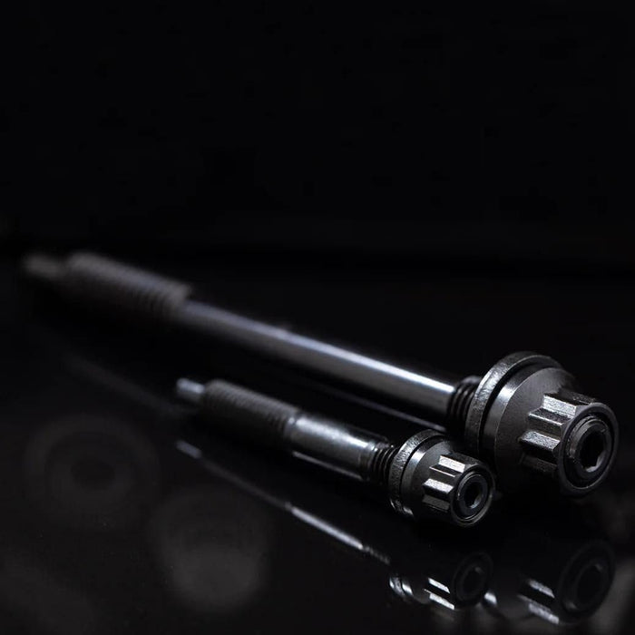 2.0L Mitsubishi 4CYL 12PT Main Stud Kit 1992 - 2006 CP111